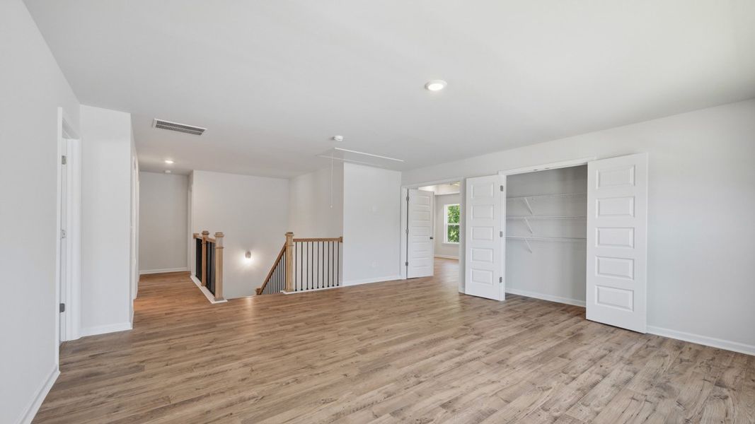 Spacious, unfurnished interior of a new home in Wildwood, Covington (Image 16).