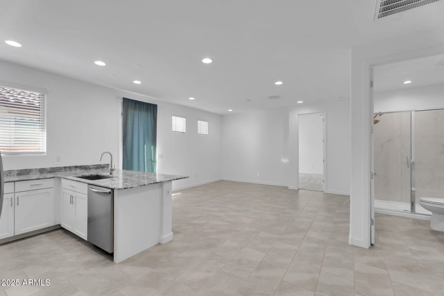 16-web-or-mls-Flower-16