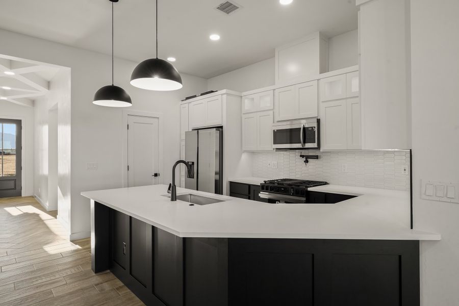 Furnished interior view inside a new home in Tierra Del Este 91, El Paso (Image 8). Furnished interior view inside a new home in Tierra Del Este 91, El Paso (Image 8).