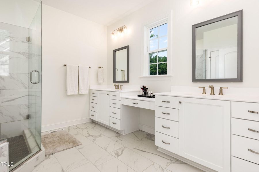 033_img_3033-edit_709