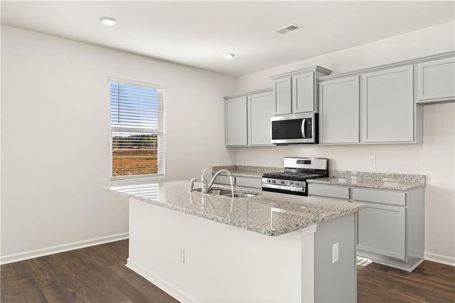 Furnished interior view inside a new home in Twin Lakes, Hoschton (Image 30).