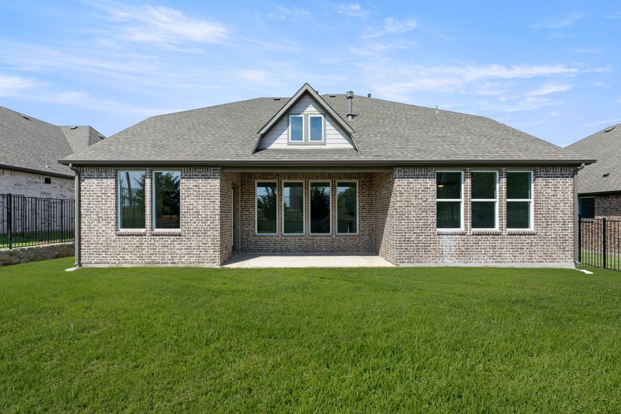 Exterior details and patio area of a home in Nelson Lake Estates, Rockwall (Image 3).