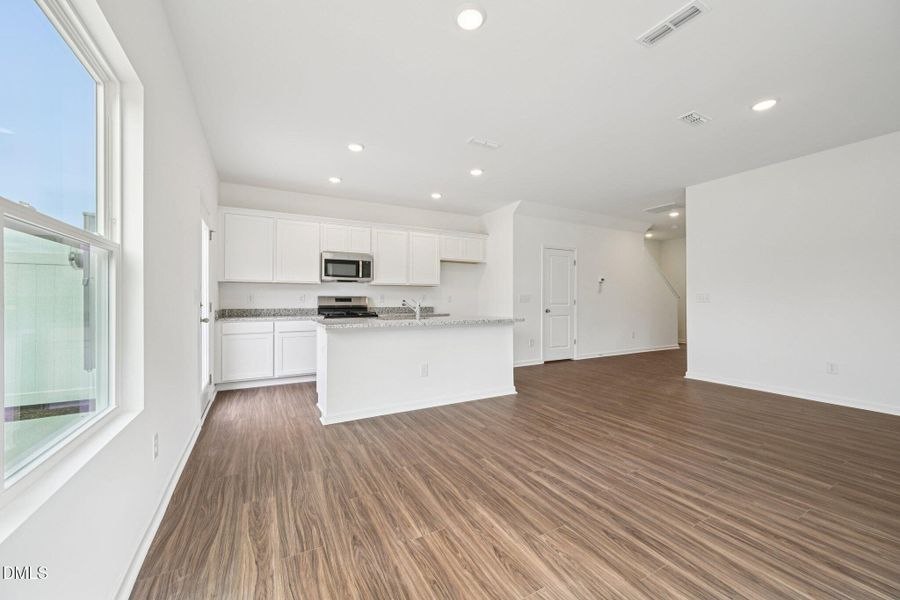 11-web-or-mls-Mirth Ct-S2002-011