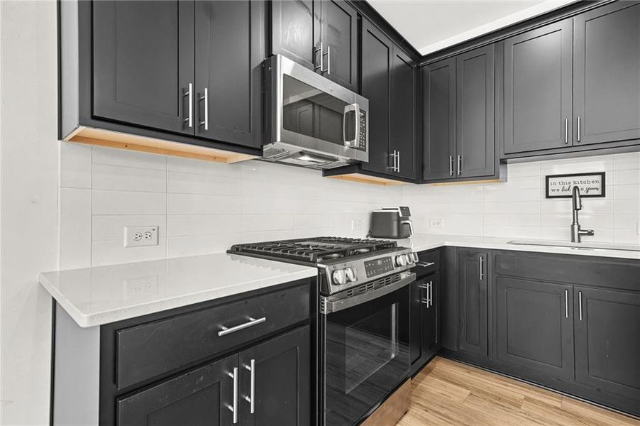 Furnished interior view inside a new home in , Atlanta (Image 7).