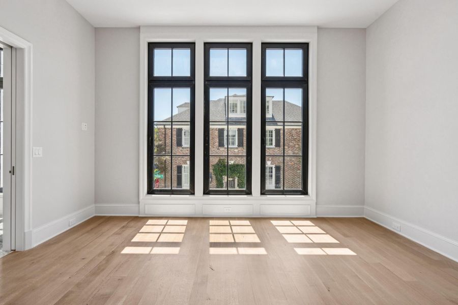 Spacious, unfurnished interior of a new home in , Charleston (Image 21).