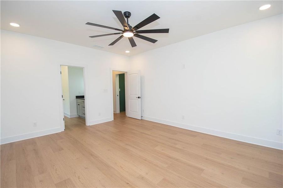 Spacious, unfurnished interior of a new home in , Fayetteville (Image 20).