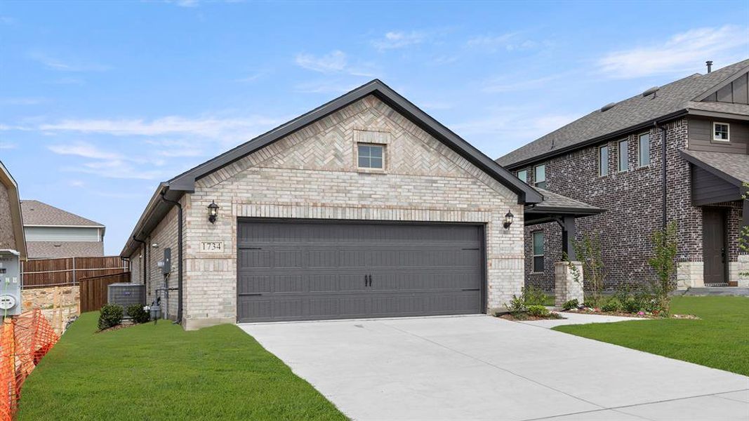 03. 1734 Coachman - Front (3)