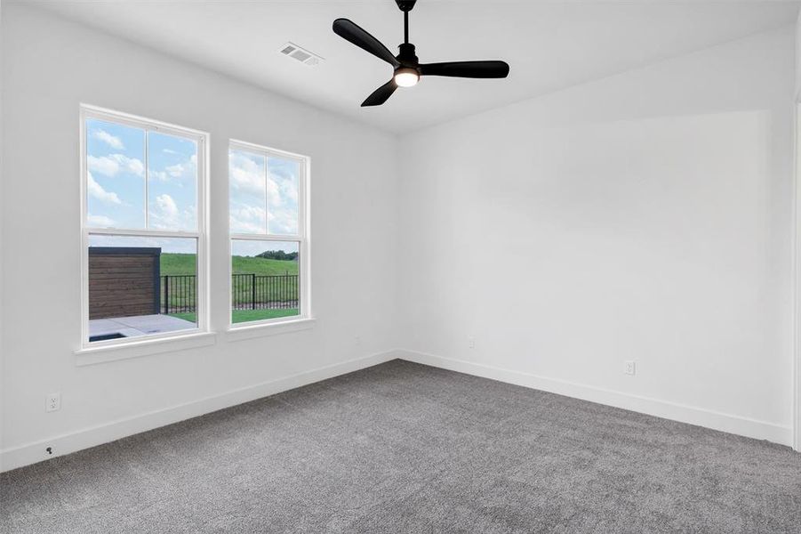 Spacious, unfurnished interior of a new home in , Granbury (Image 19).