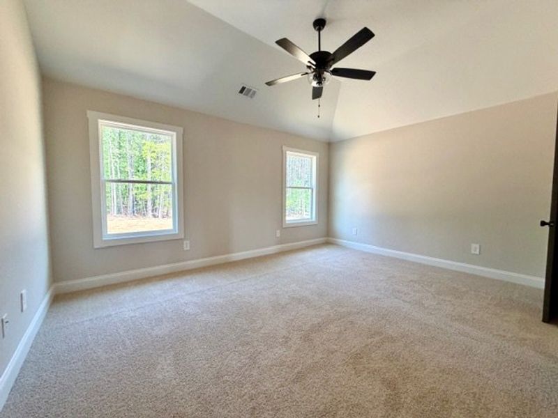 Spacious, unfurnished interior of a new home in Lakefield, Palmetto (Image 15).