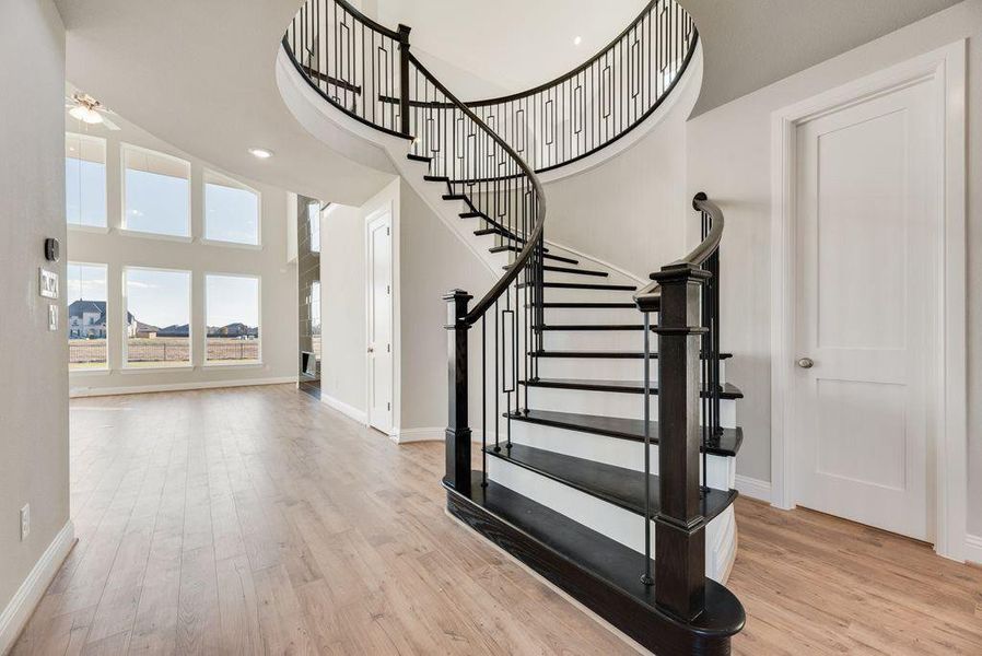 Spacious, unfurnished interior of a new home in Park Trails, Forney (Image 23).