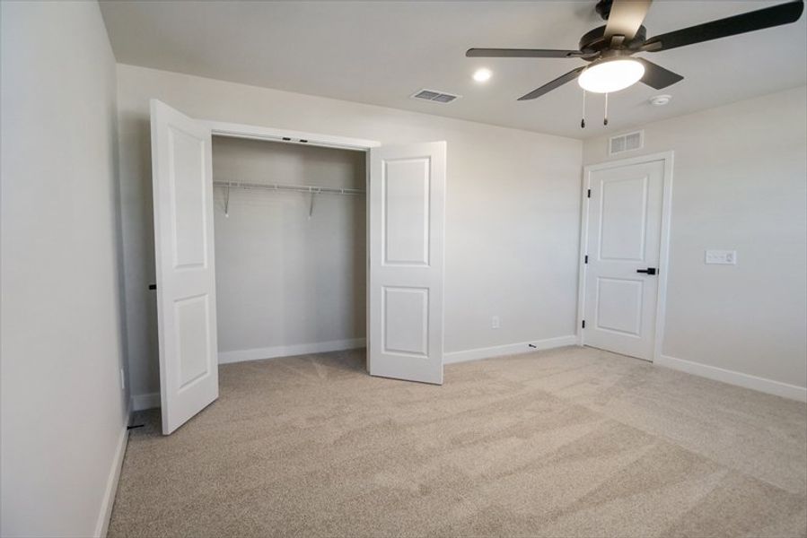 Spacious, unfurnished interior of a new home in Berkeley, Spartanburg (Image 34).