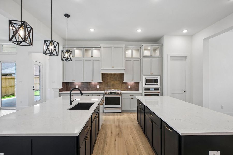 Furnished interior view inside a new home in Riceland 60',65',70', Old River-Winfree (Image 11).
