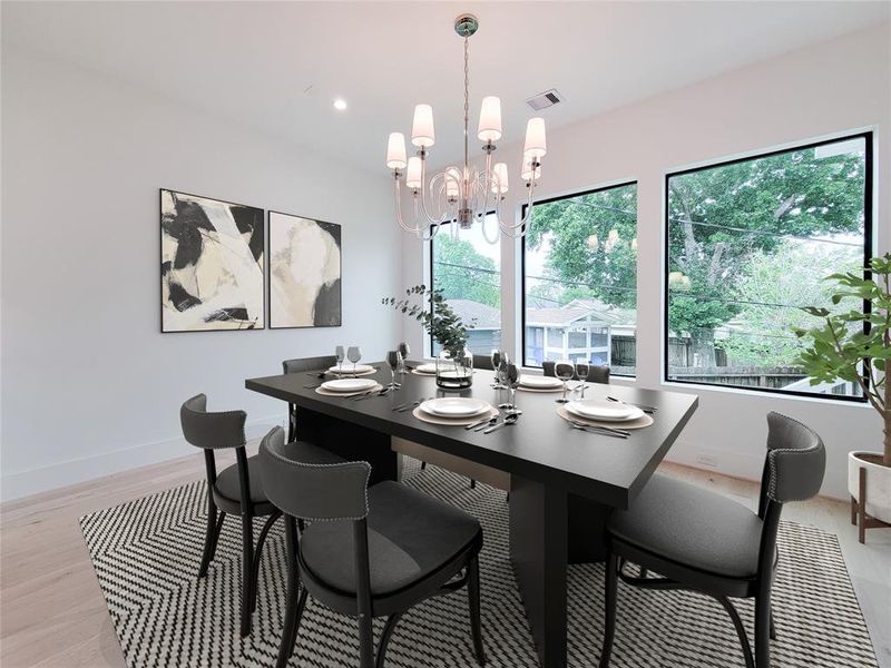 Dinning room virtually staged