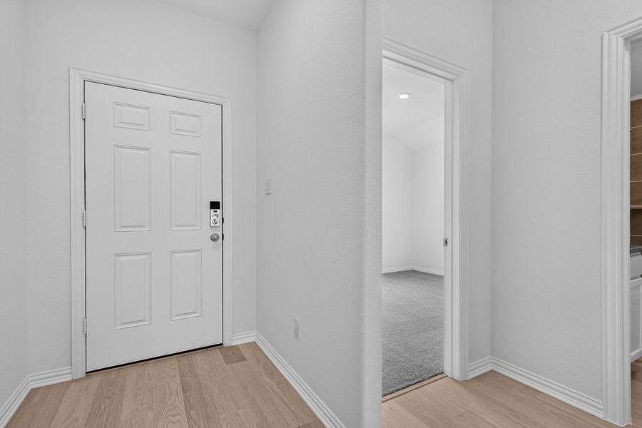 Spacious, unfurnished interior of a new home in River Ridge, Crandall (Image 29).