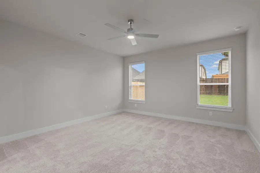 Spacious, unfurnished interior of a new home in Barton Creek Ranch, Conroe (Image 10). Spacious, unfurnished interior of a new home in Barton Creek Ranch, Conroe (Image 10).