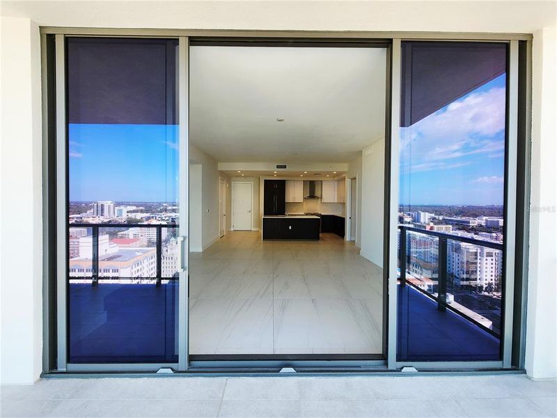 Exterior details and patio area of a home in , St. Petersburg (Image 23).