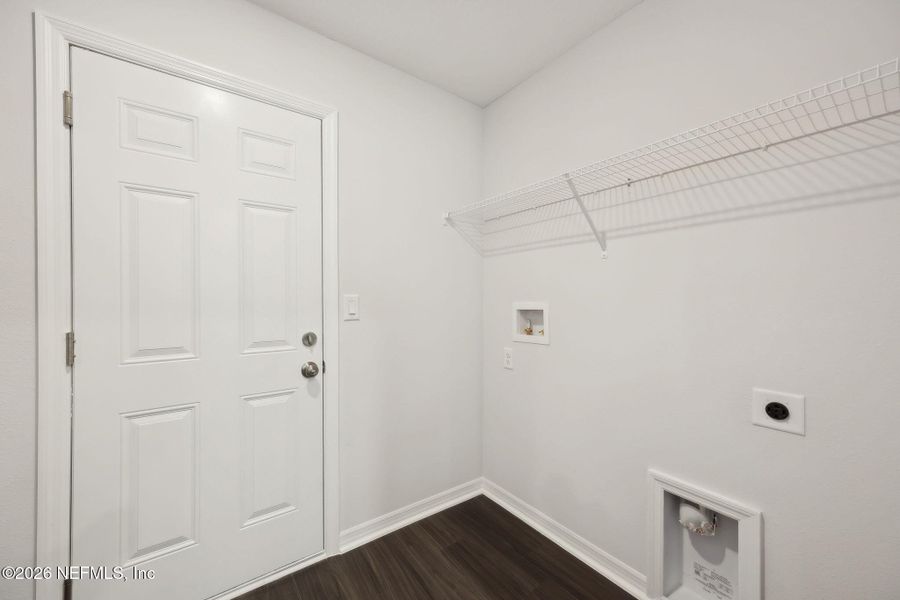 Spacious, unfurnished interior of a new home in , Jacksonville (Image 21).