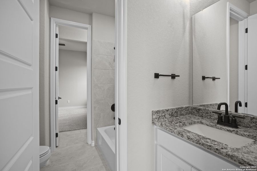 Image 17 of a home in Potranco Oaks.