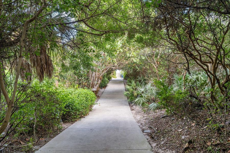 50-web-or-mls-1930_Frosted_Turquoise_Way