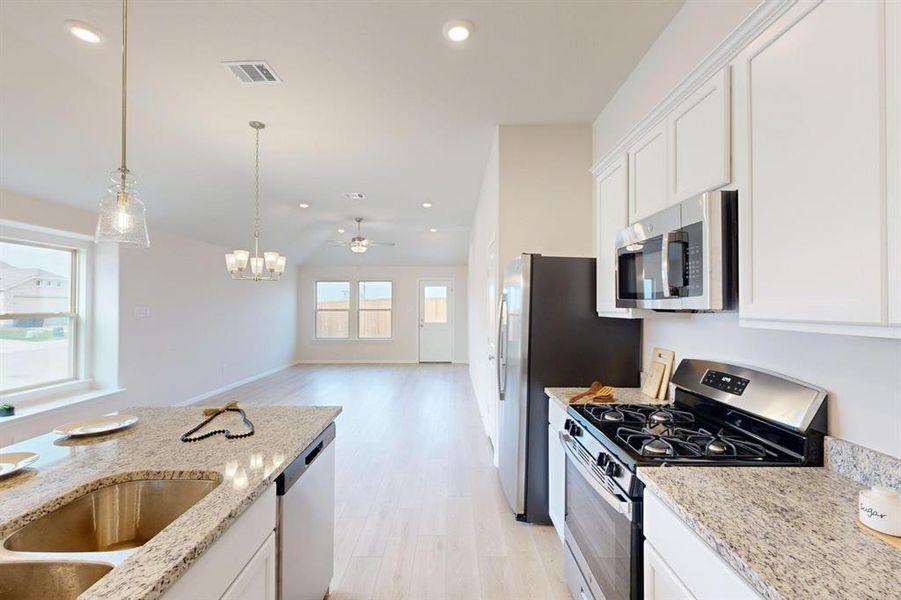 Furnished interior view inside a new home in Mobberly Farms, Pilot Point (Image 11). Furnished interior view inside a new home in Mobberly Farms, Pilot Point (Image 11).