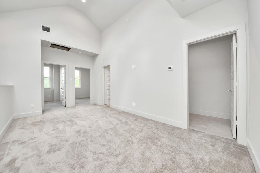 Spacious, unfurnished interior of a new home in Cay Landing, Houston (Image 34).