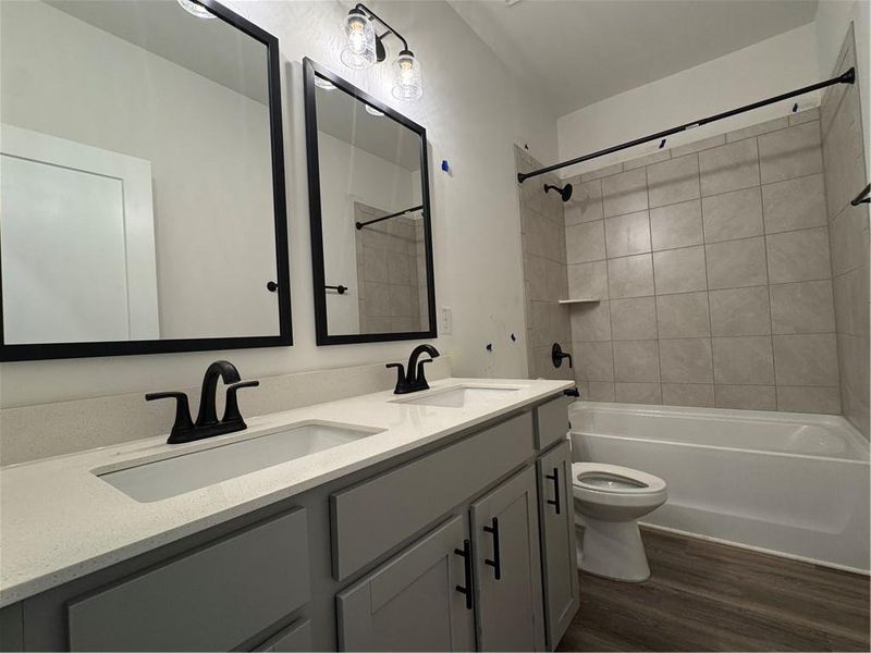 Furnished interior view inside a new home in Tuscany Hills, Douglasville (Image 4). Furnished interior view inside a new home in Tuscany Hills, Douglasville (Image 4).