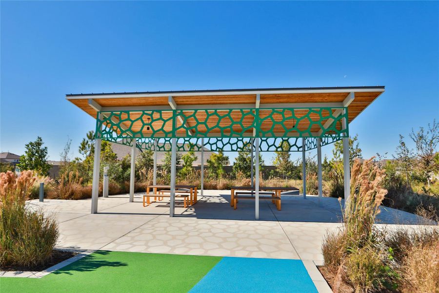 Community amenities in Bridgeland Creekland Village, Cypress (Image 19).