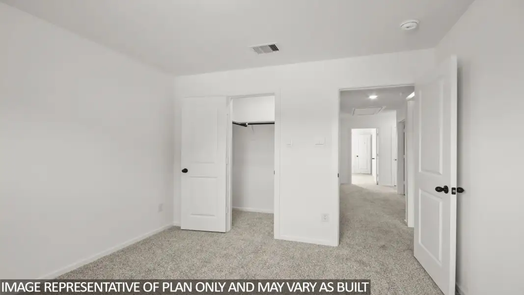 Representative unfurnished interior of a home built from the Grace by D.R. Horton in Indian Springs, Crosby (Image 18).