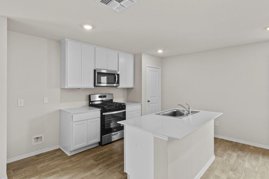 Furnished interior view inside a new home in Sunset Oaks, Maxwell (Image 10).