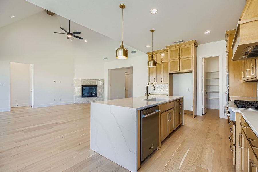Plan 1631 Kitchen/Living Room Representative Image Plan 1631 Kitchen/Living Room Representative Image