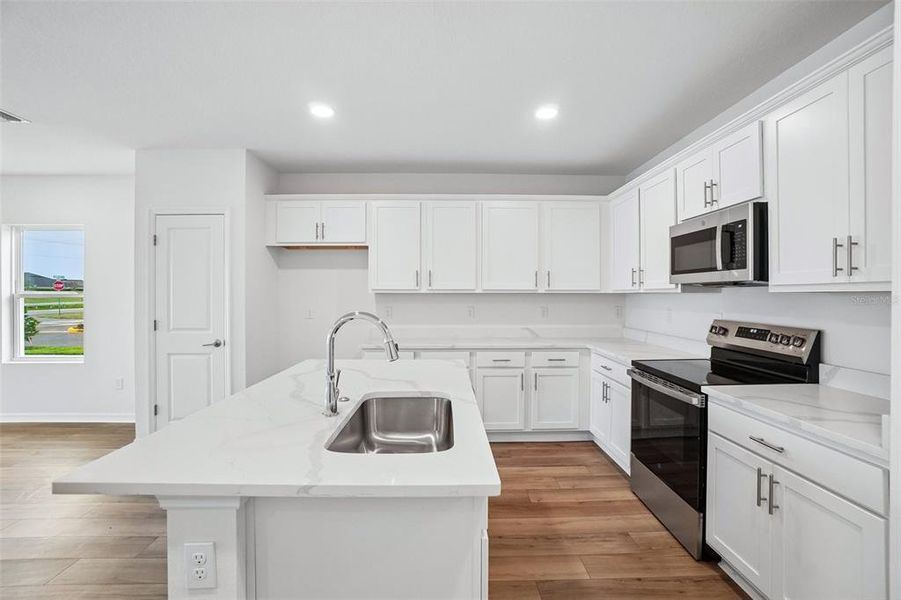 Furnished interior view inside a new home in Twin Oaks, Zephyrhills (Image 10).