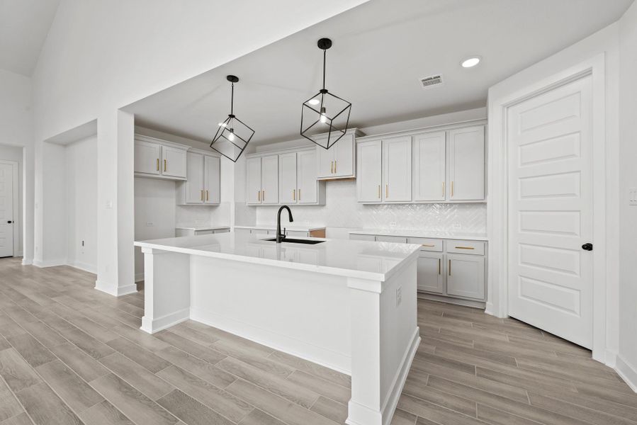 Representative image. Features, specifications, selections and colors may vary. Representative image. Features, specifications, selections and colors may vary.