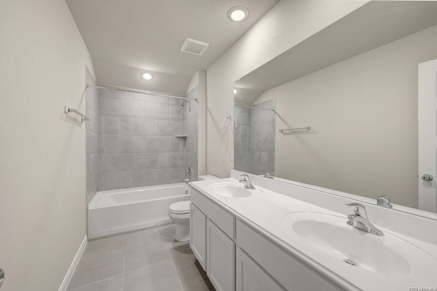 Furnished interior view inside a new home in Paloma Park, Converse (Image 10).