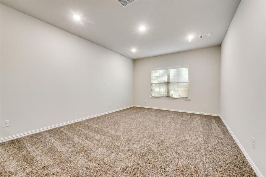 Spacious, unfurnished interior of a new home in Sutton Fields, Celina (Image 25).