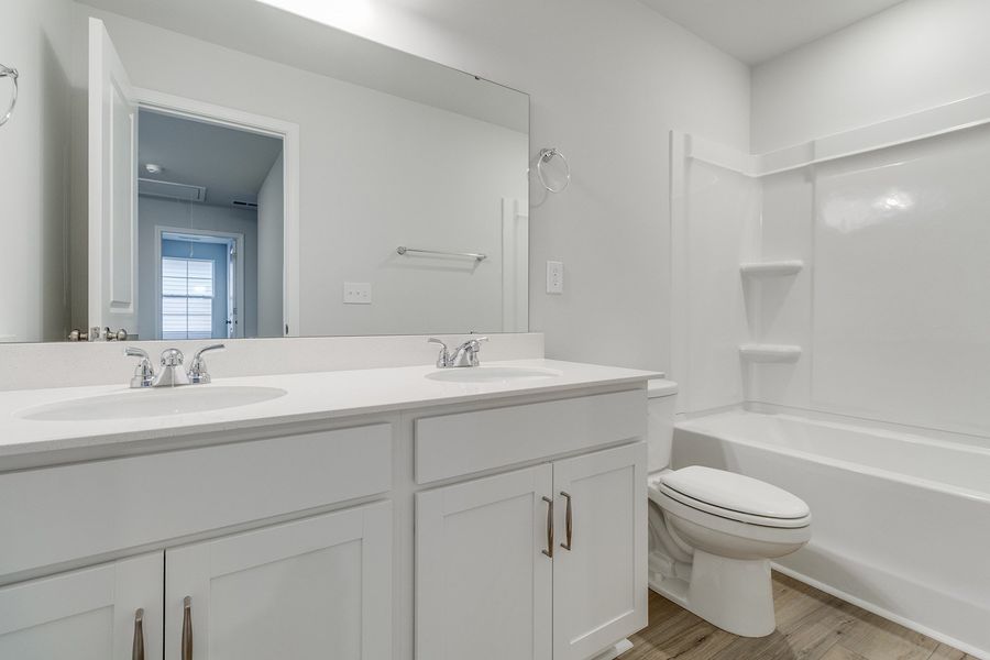 Furnished interior view inside a new home in Winston Point, Gilbert (Image 10).