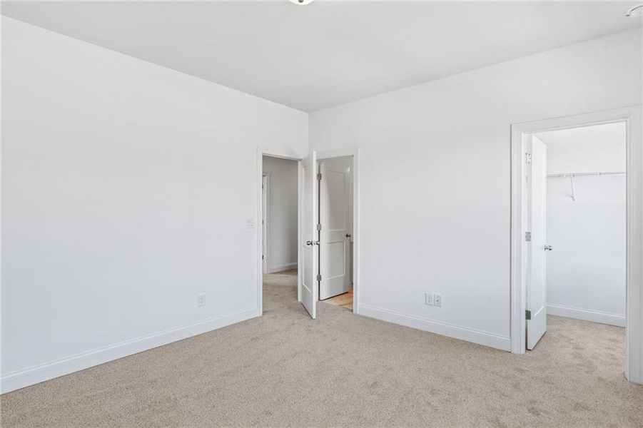 Spacious, unfurnished interior of a new home in , Buford (Image 19).