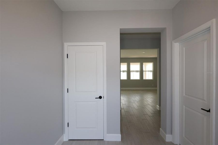 Spacious, unfurnished interior of a new home in Eden at Crossprairie, St. Cloud (Image 26).