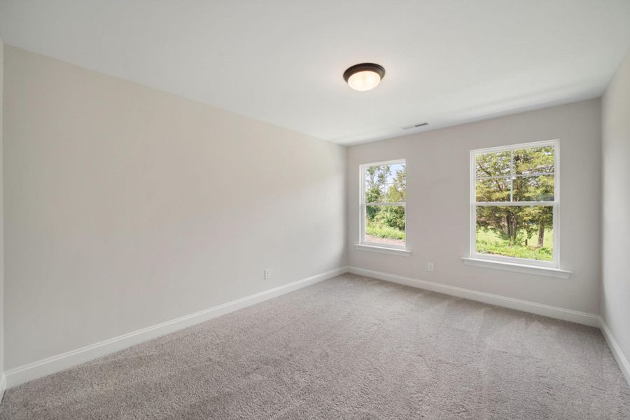 Spacious, unfurnished interior of a new home in Pisgah Park, Kernersville (Image 19).