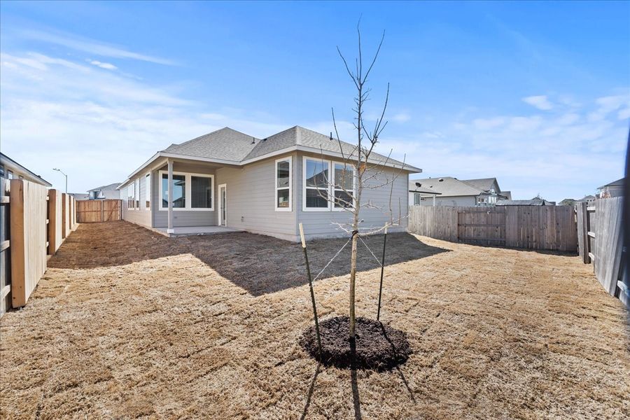 Exterior details and patio area of a home in Trace, San Marcos (Image 4).