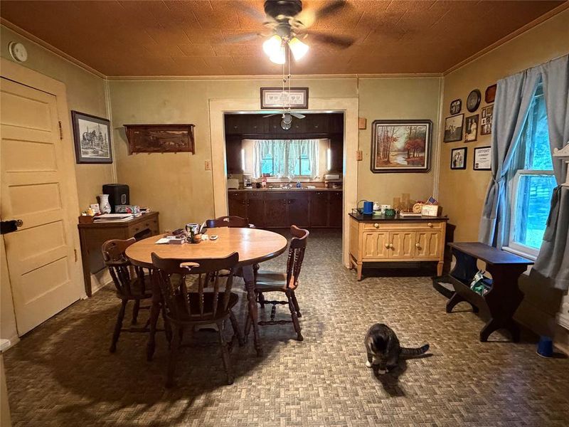 Furnished interior view inside a new home in , Arthur City (Image 4).