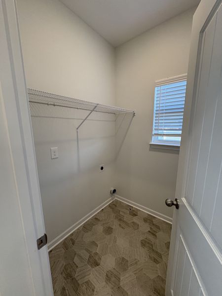 Spacious, unfurnished interior of a new home in Burton Farms, Smyrna (Image 13).