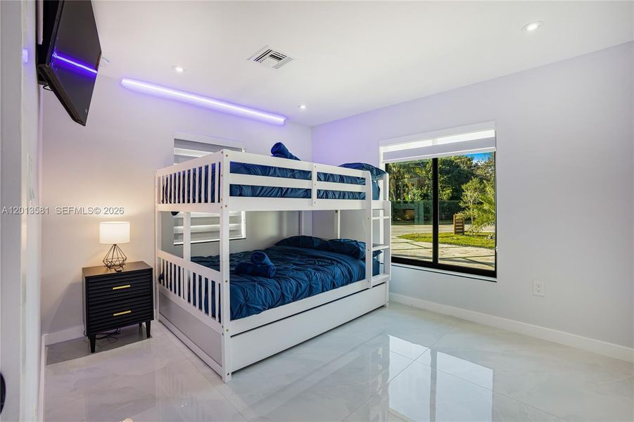 Furnished interior view inside a new home in , Fort Lauderdale (Image 17).