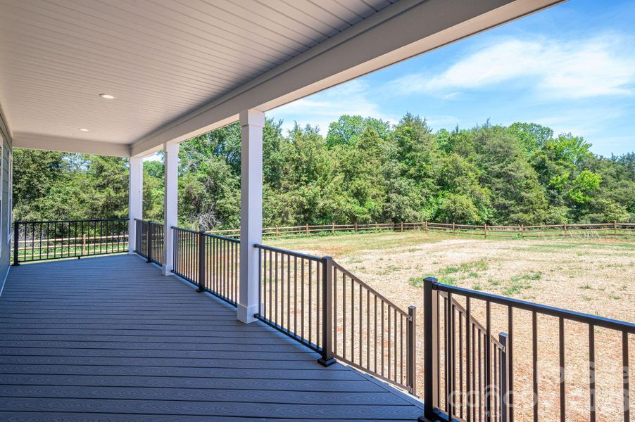 Exterior details and patio area of a home in , Maiden (Image 19).