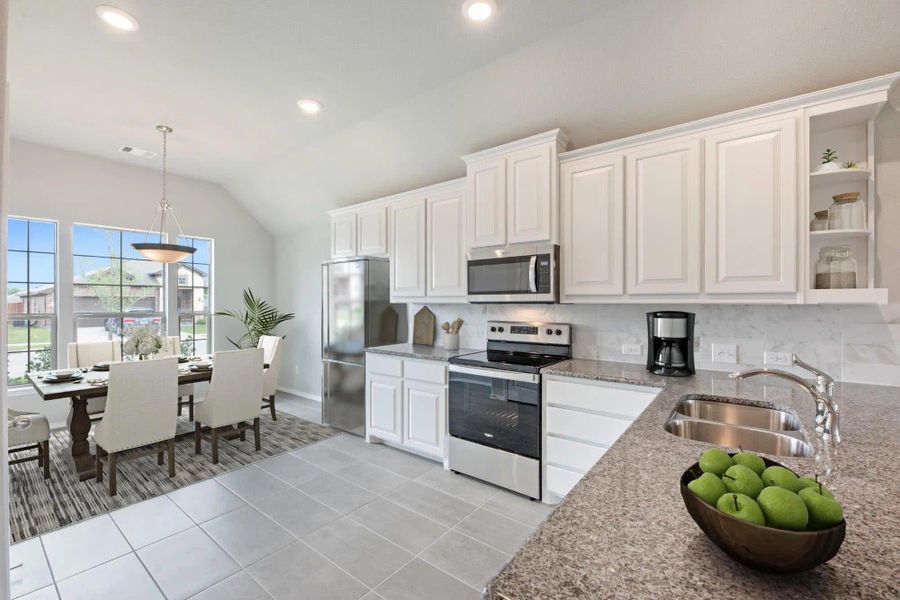 Kitchen | Concept 1638 at Chisholm Hills in Cleburne, TX by Landsea Homes