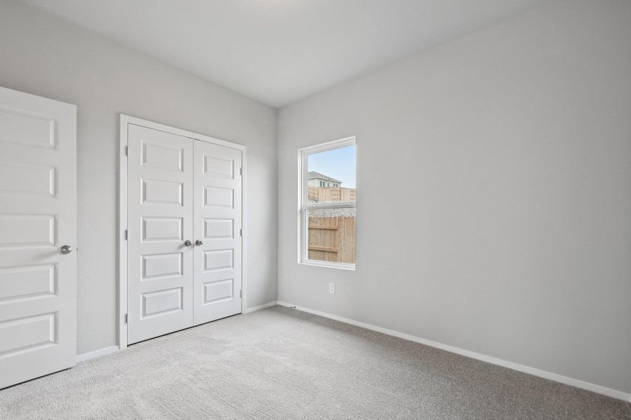 Spacious, unfurnished interior of a new home in Cloverleaf, Austin (Image 37).