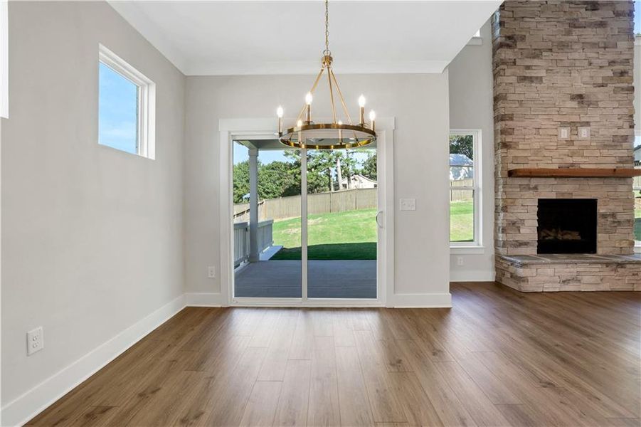 Spacious, unfurnished interior of a new home in Cambridge, Flowery Branch (Image 31).