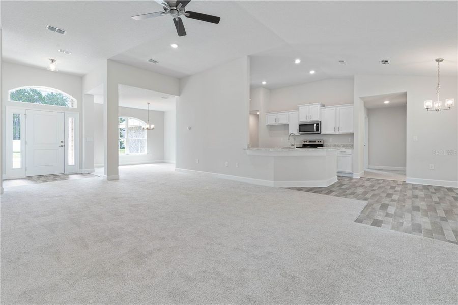 Spacious, unfurnished interior of a new home in Orange Blossom Hills, Summerfield (Image 13).