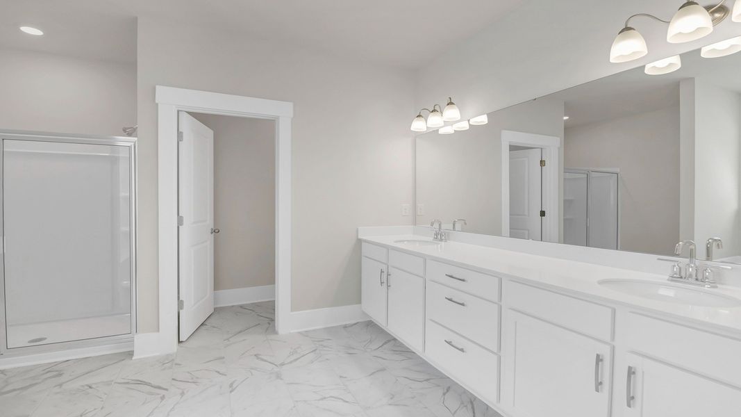 Representative furnished interior of a home built from the LITCHFIELD by D.R. Horton in Shell Pointe, Gilbert (Image 7). Representative furnished interior of a home built from the LITCHFIELD by D.R. Horton in Shell Pointe, Gilbert (Image 7).