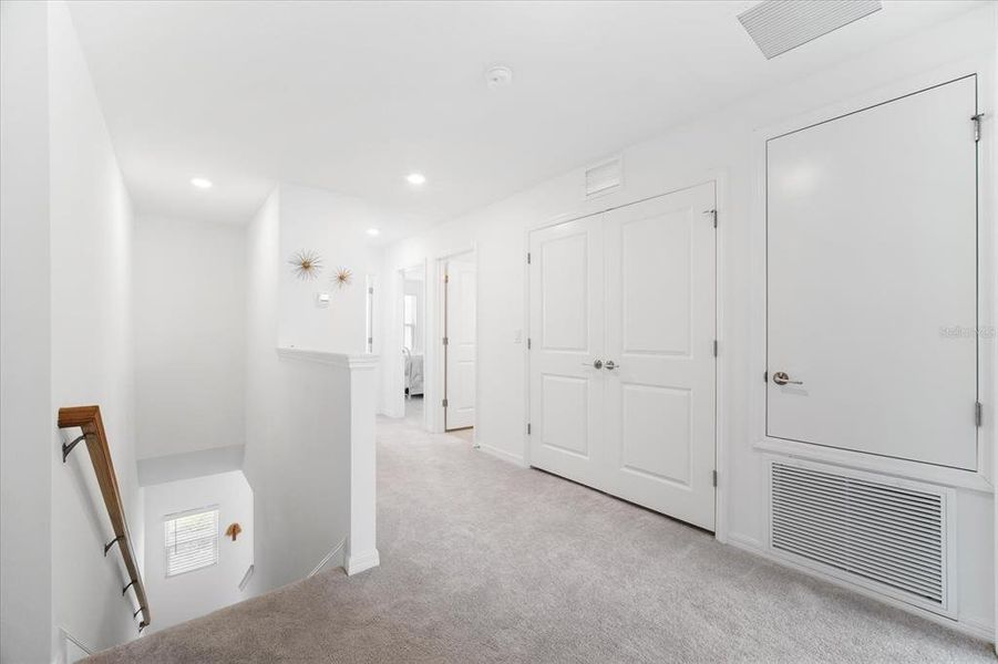 Spacious, unfurnished interior of a new home in , Sarasota (Image 24). Spacious, unfurnished interior of a new home in , Sarasota (Image 24).