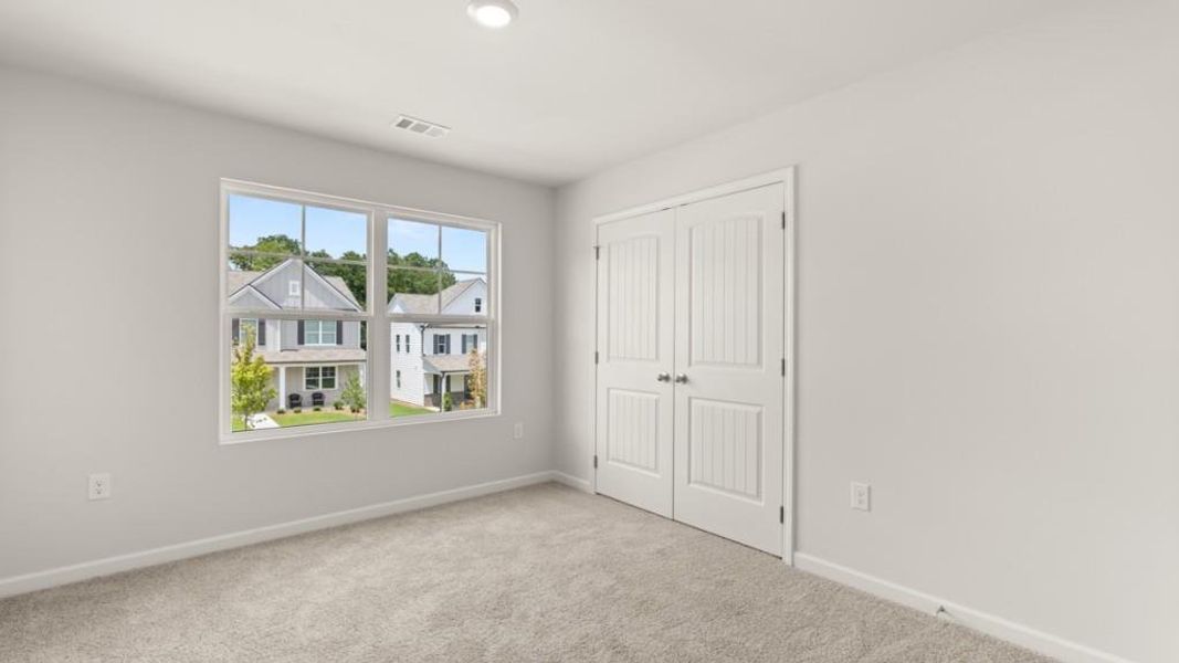 Spacious, unfurnished interior of a new home in Braselton Village, Braselton (Image 28).